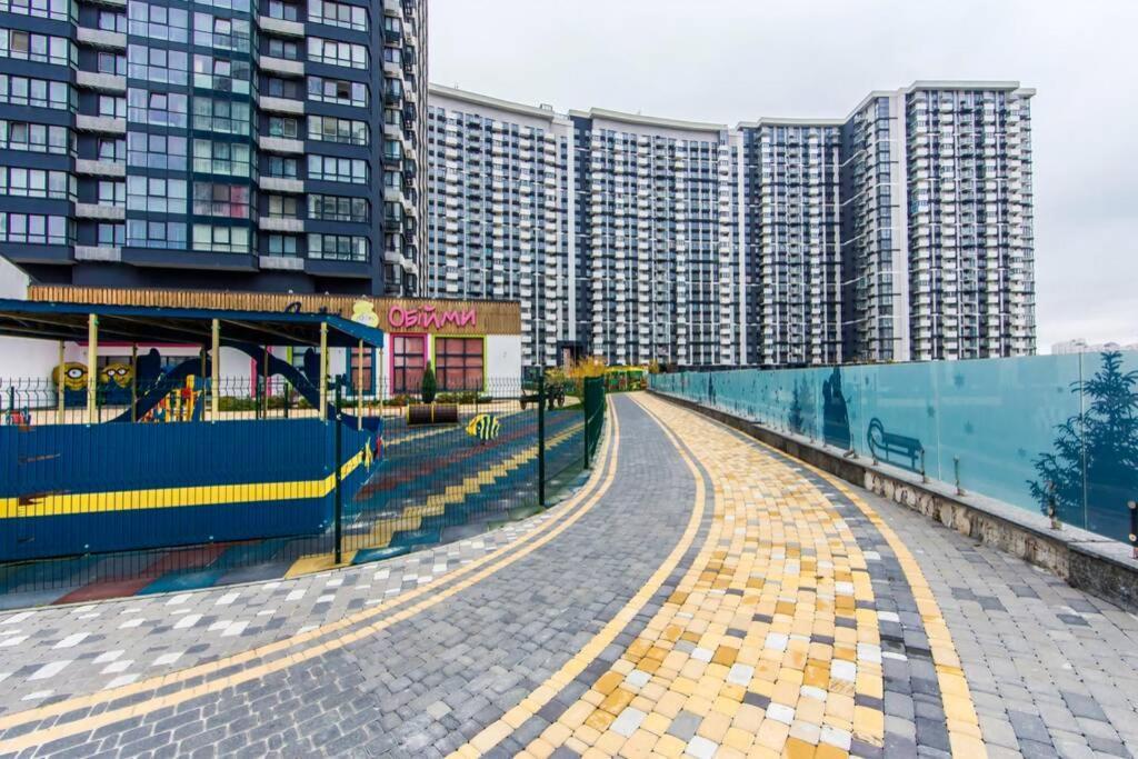 Новые Светлые Апартаменты Метро Славутич Київ Екстер'єр фото